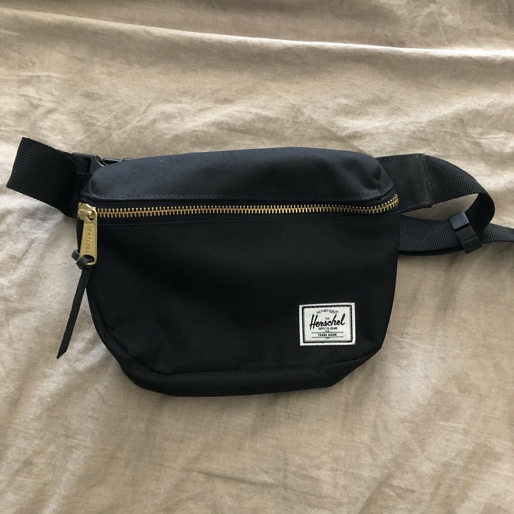 Herschel Fifteen Belt Bag / Fanny Pack / Black